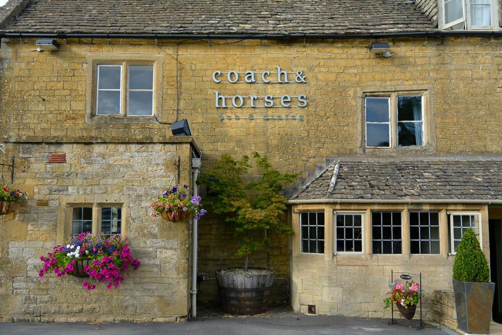Coach & Horses Hotel Bourton-on-the-Water Exterior photo
